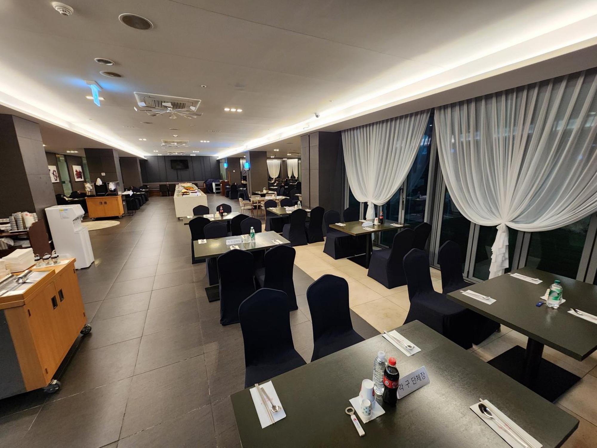 מלון Ramada By Wyndham Jeju Hamdeok מראה חיצוני תמונה