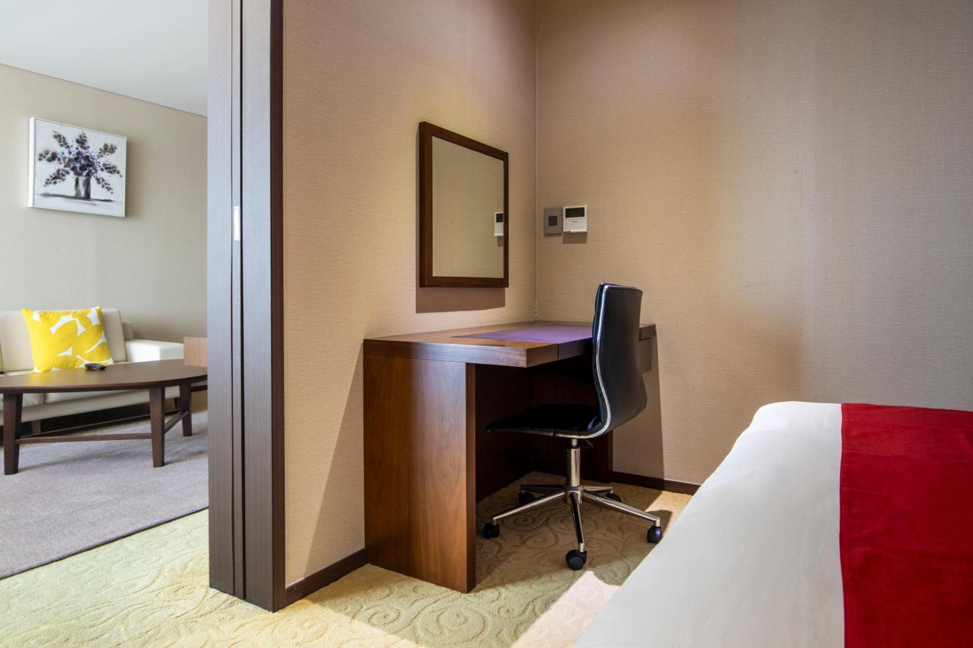 מלון Ramada By Wyndham Jeju Hamdeok מראה חיצוני תמונה